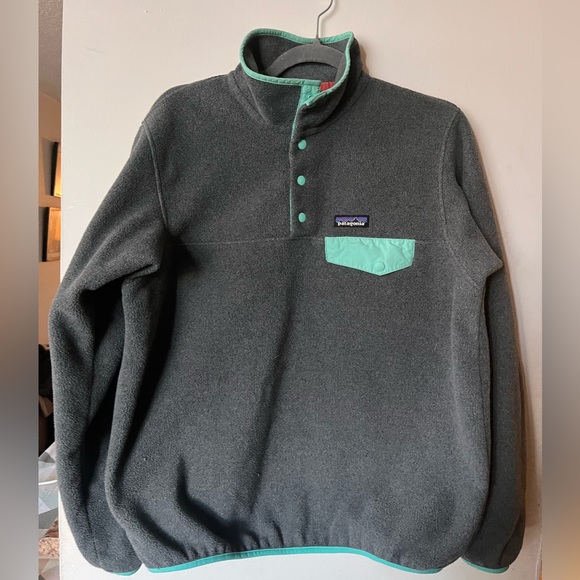 Patagonia Sweaters - Patagonia Polar-Fleece Quarter-Button Pullover Sweater - MEDIUM